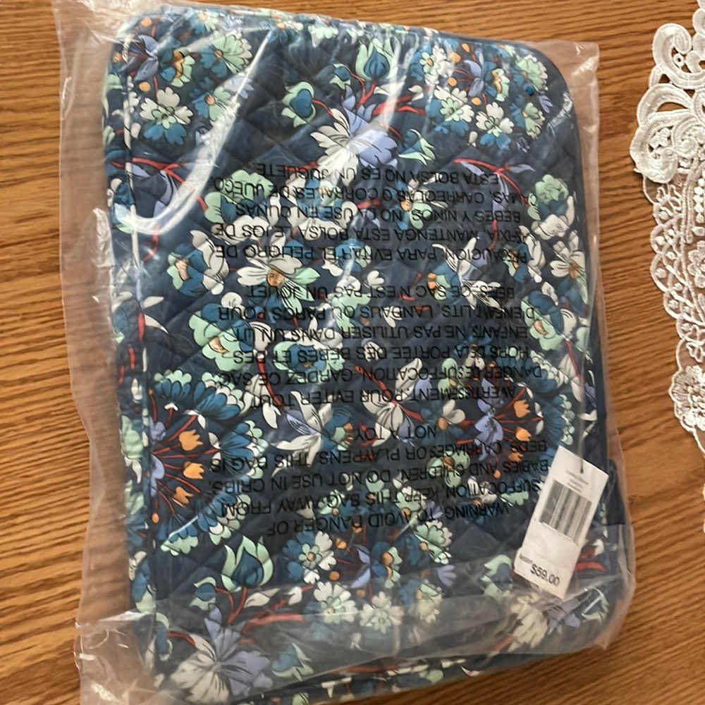 New Vera Bradley Laptop Sleeve “Floral Bursts” Print